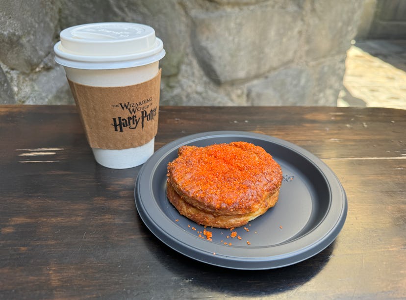 I tried the pumpkin pasty from the Three Broomsticks at Universal Studios.